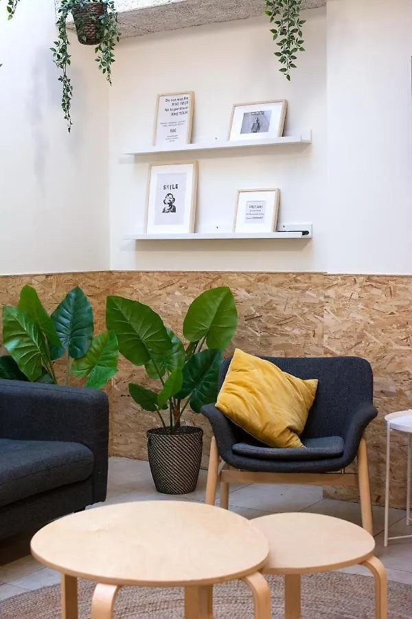 Be Sound Hostel Barcelona Hiszpania
